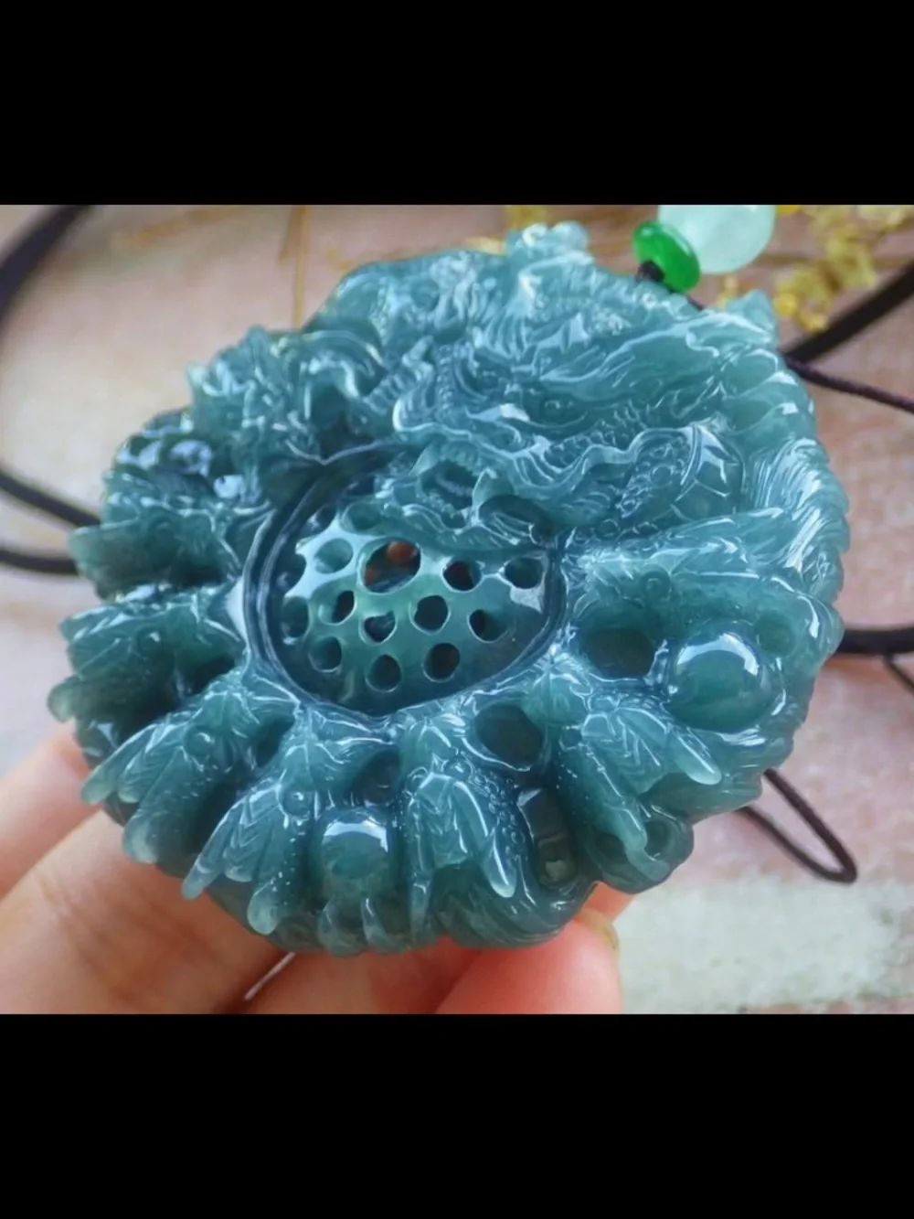 N/A exquisite carved